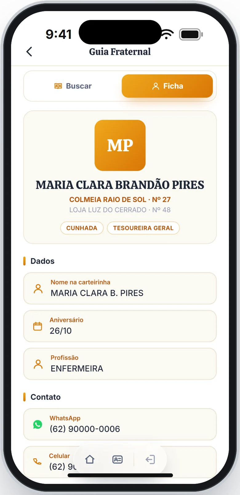 Aba Ficha com a foto, o nome, as etiquetas e a seção Dados
