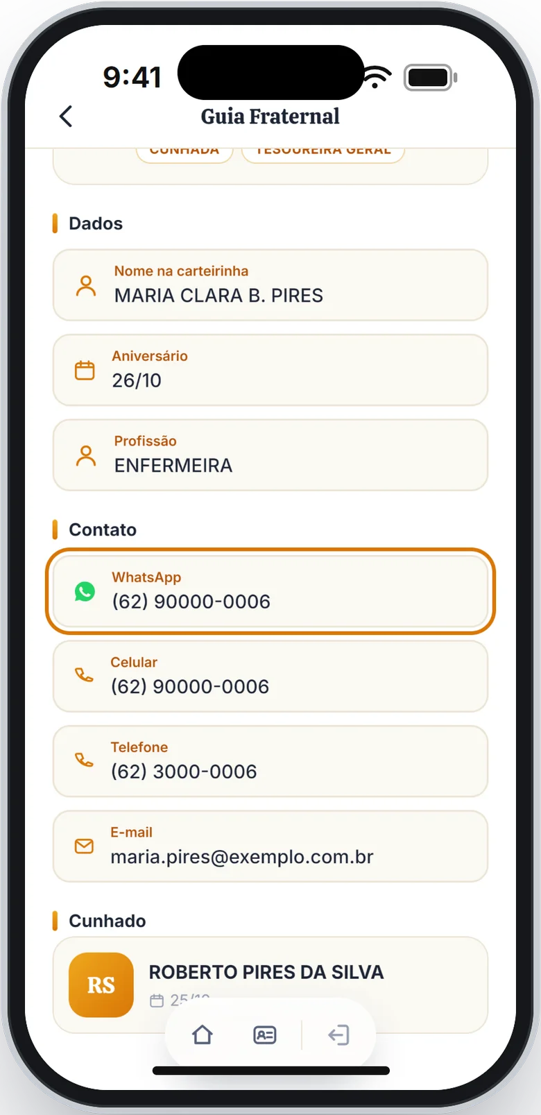 Seção Contato da ficha com o WhatsApp em destaque, seguido de Celular, Telefone e E-mail