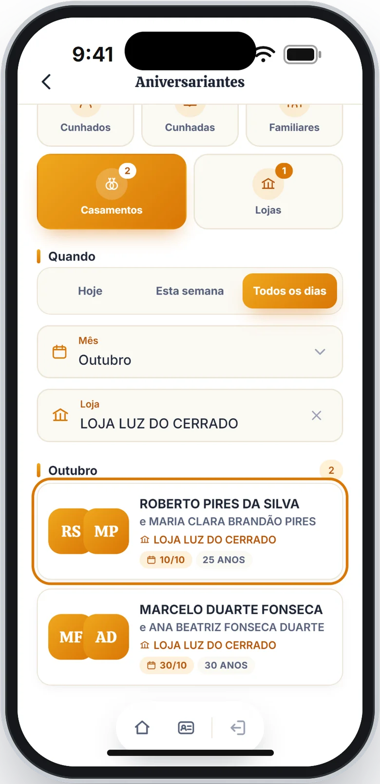 Lista de Casamentos com o cartão de um casal em destaque, com a data e 25 ANOS